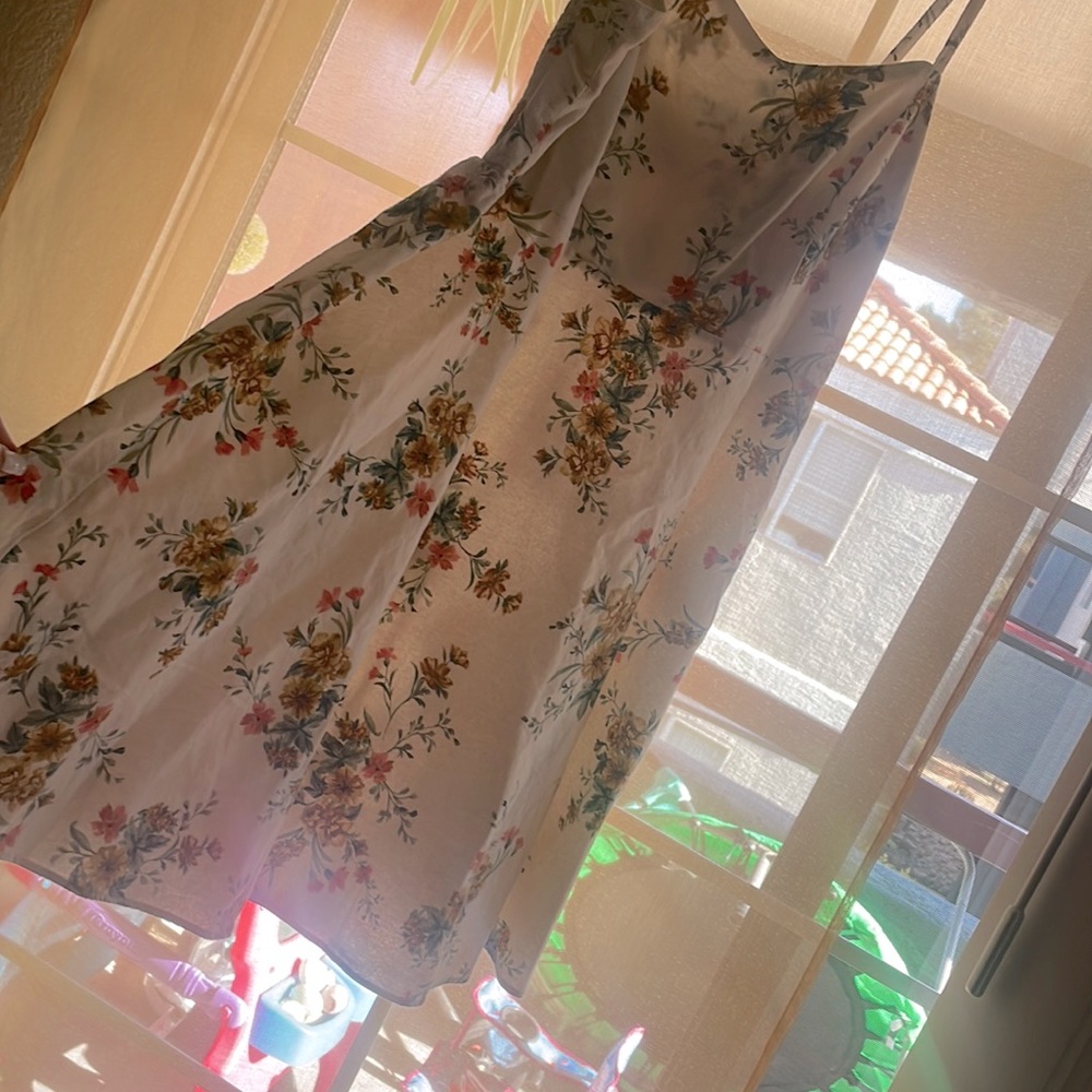 Old Navy floral Capri dress